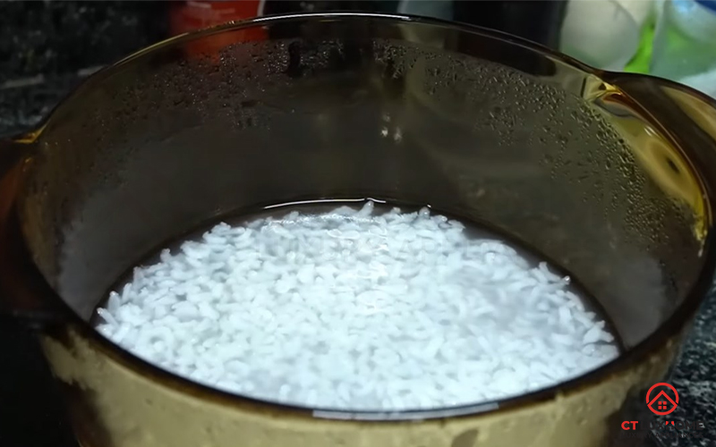 CÁCH NẤU CHÁO TRẮNG BẰNG BẾP GA ĐƠN GIẢN NHƯNG NGON MIỆNG 2