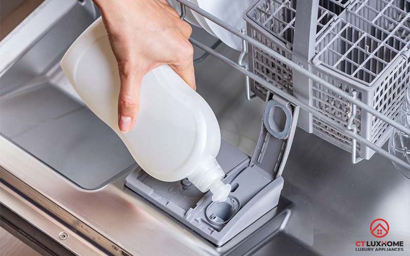 CÁCH XẢ NƯỚC MÁY RỬA BÁT KHI KHÔNG THOÁT HẾT NƯỚC 6