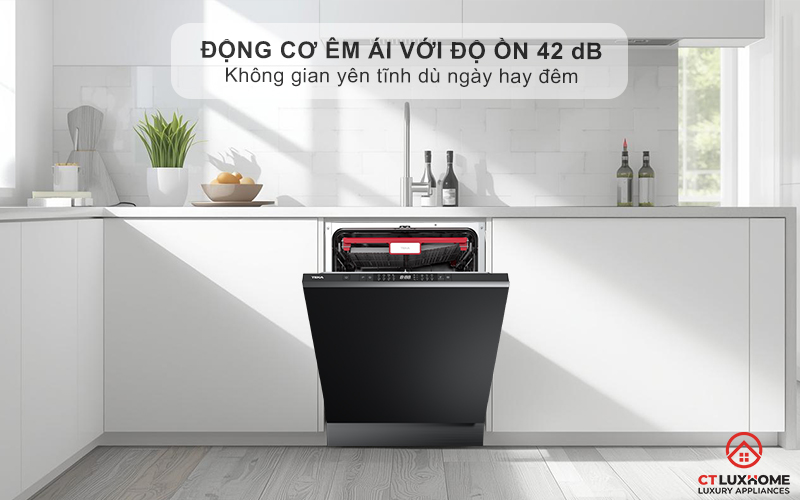 Động cơ chay êm ái với độ ồn chỉ 42 dBA - không gian yên tĩnh dù ngày hay đêm