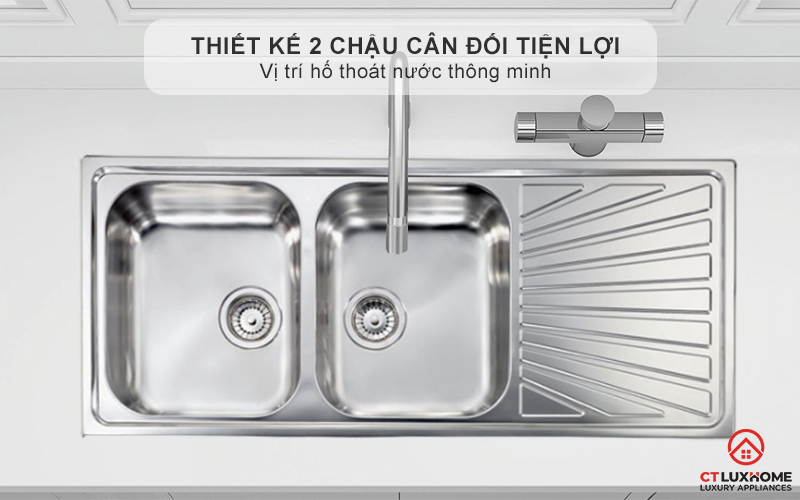 Thiết kế 2 chậu cân đối tiện lợi, vị trí hố thoát nước thông minh giúp dễ dàng thoát nước