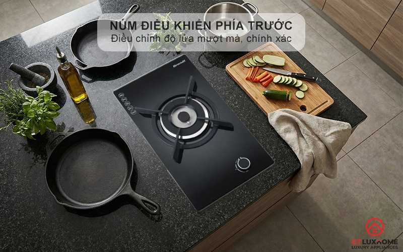Núm điều khiển phía trước