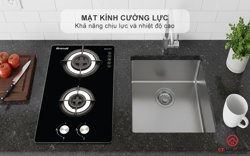 Mặt kính cường lực bền bỉ và dễ vệ sinh