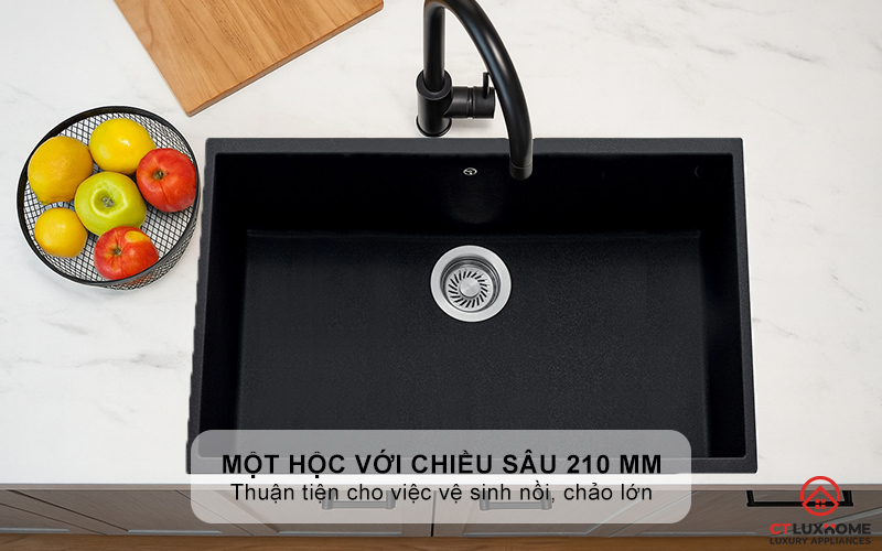 Một hộc rửa lớn với chiều sâu 220 mm