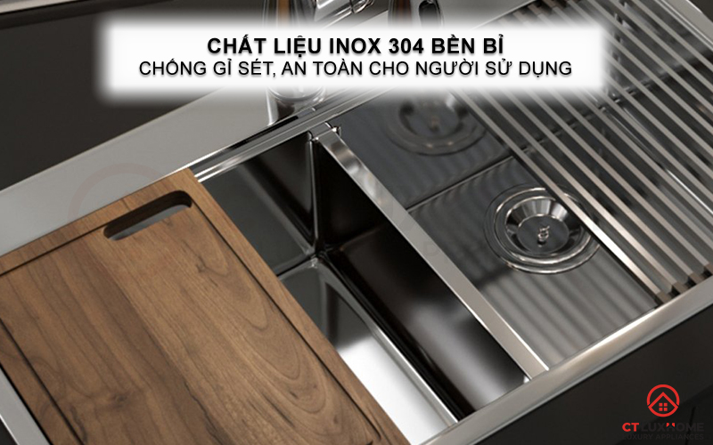 Chất liệu inox 304 bền bỉ, màu bạc thanh lịch tạo điểm nhấn cho căn bếp