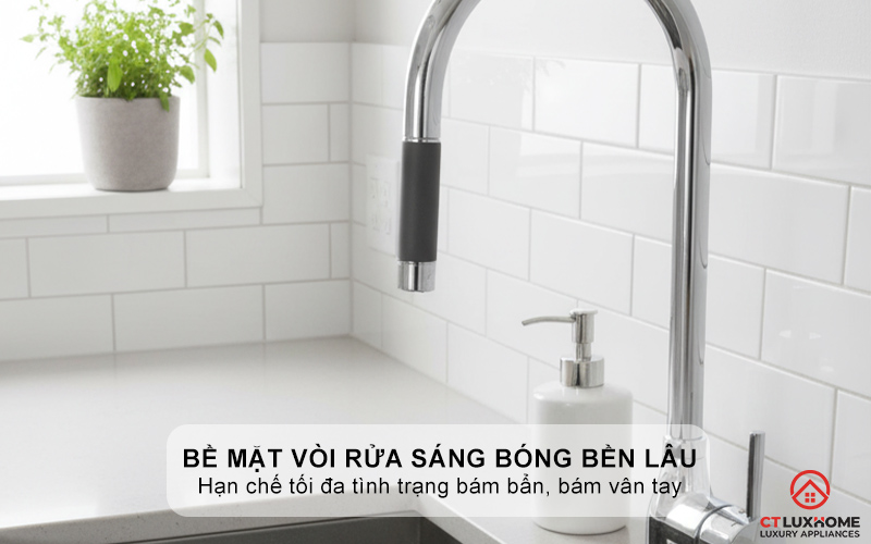 Bề mặt vòi rửa sáng bóng bền lâu, chống bám vân tay