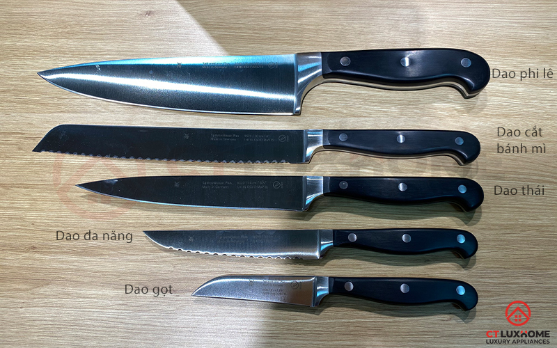 Bộ dao WMF Spitzerklasse Plus với thiết kế gồm 6 sản phẩm