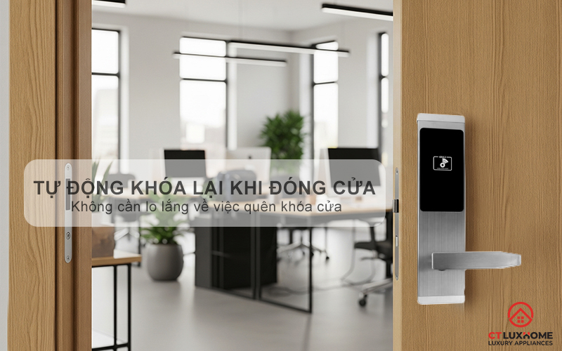 Tự động khóa lại khi đóng cửa, tránh tình trạng quên khóa