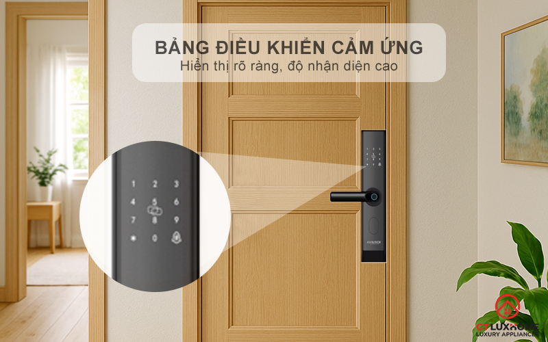 Thao tác mở khóa dễ dàng với bảng điều khiển cảm ứng hiện đại