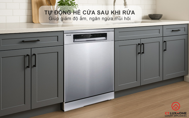 Tự động hé cửa sau khi rửa